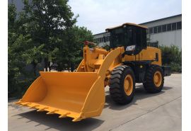 HOW TO OPERATE - A Front End Loader! 