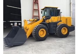HOW TO OPERATE - A Front End Loader! 